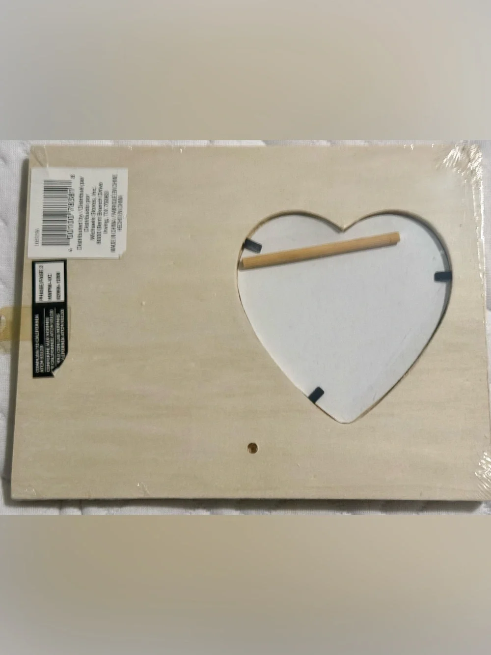Heart Photo Frame, NWT, Natural Wood, Hold a 3.5”photo, paint it or natural look